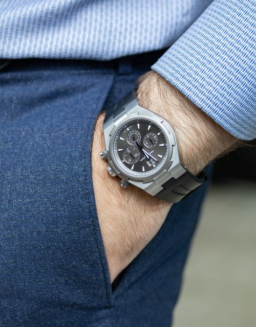 Vacheron Constantin Overseas 49150/000W-9015 Image 4